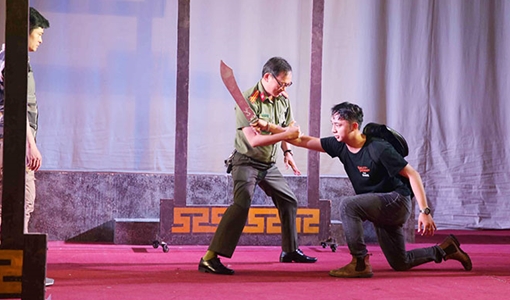 Tự tin đưa hình tượng người chiến sĩ Công an lên sân khấu Cải lương