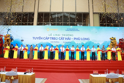 Sun Group khai trương tuyến cáp treo 3 dây hiện đại tại Cát Bà