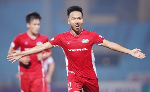 Khắc Ngọc ghi điểm với thầy Park