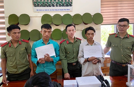 Bắt 2 đối tượng cùng 2 bánh heroin và 11 nghìn viên ma túy