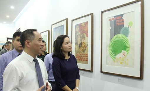 Bảo tàng Mỹ thuật Việt Nam giới thiệu 30 tranh cổ động trong giai đoạn từ 1958 đến 1986
