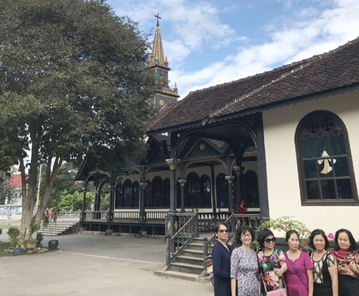 Đã từng " phố núi trời gần"*...