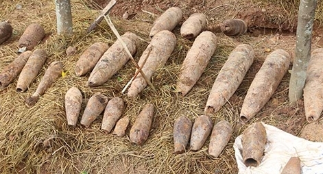 2 đối tượng chuyên 'gỡ đầu đạn' tàng trữ gần nửa tấn thuốc nổ