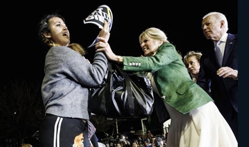 Những cái bóng đằng sau ứng cử viên Tổng thống Mỹ