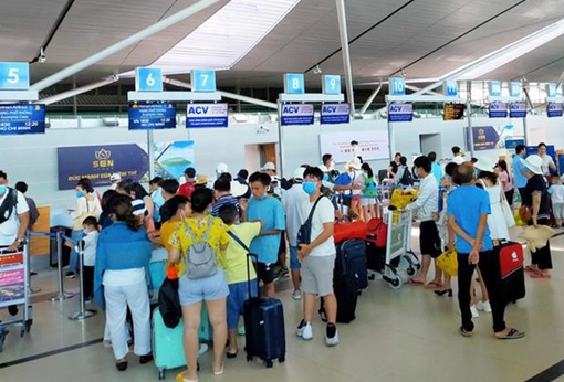 Khách bay nội địa dần phục hồi, quốc tế vẫn giảm gần 99%