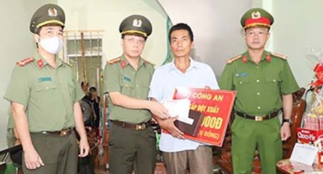 Các anh ngã xuống vì bình yên cuộc sống