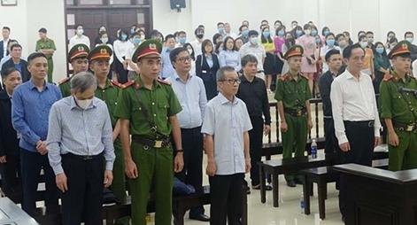 Cựu sếp BIDV Trần Lục Lang bị tuyên phạt 8 năm tù