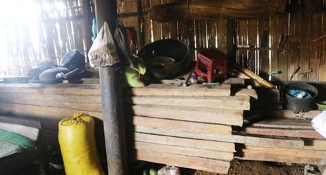 Lúng túng việc xử lý vụ phá rừng quy mô lớn ở núi Tà Lét