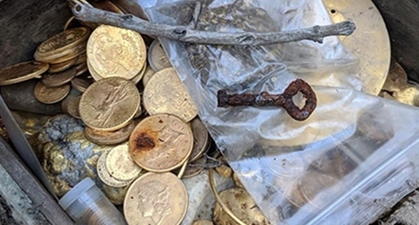 Bí ẩn hộp báu vật trên dãy núi Rocky