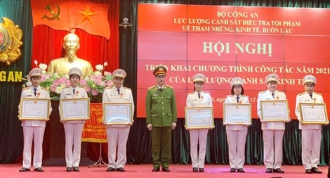 Mũi nhọn chống tội phạm kinh tế ở đơn vị 9 năm được Chính phủ tặng Cờ Thi đua