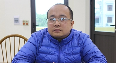 Khởi tố vụ phụ huynh vào trường đánh học sinh