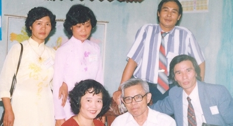 Nhà văn Vi Hồng - “Cây cay đắng đã ra mùa quả ngọt”