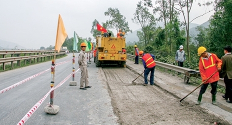 Quốc lộ quá hạn sửa chữa định kỳ do thiếu vốn