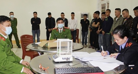 30 đối tượng thuê phòng VIP sử dụng ma tuý