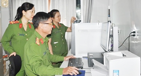 Chiến công thầm lặng của những người truy tìm dấu vết