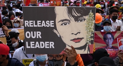 Myanmar: Vết xe còn đó!