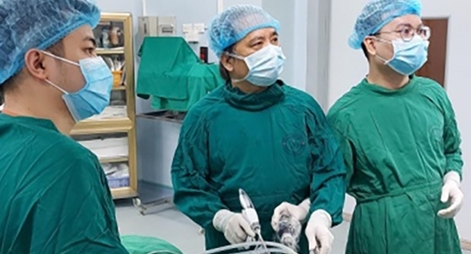 Chuyện về một Thầy thuốc Anh hùng