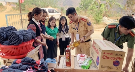 “Nuôi em Mộc Châu” lan tỏa tình người