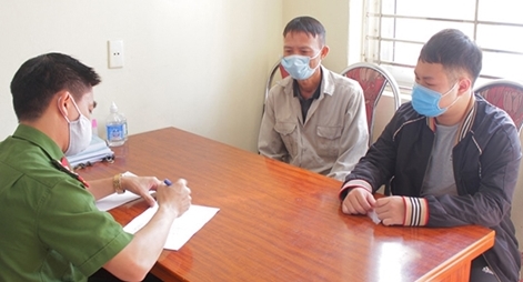 Xử phạt nhiều trường hợp không đeo khẩu trang nơi công cộng