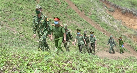 Quyết liệt đấu tranh với hành vi nhập cảnh trái phép