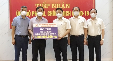 TKV ủng hộ 18,5 tỷ đồng hỗ trợ phòng chống dịch bệnh COVID-19