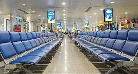 Bến xe, nhà ga vắng tanh vì dịch bệnh