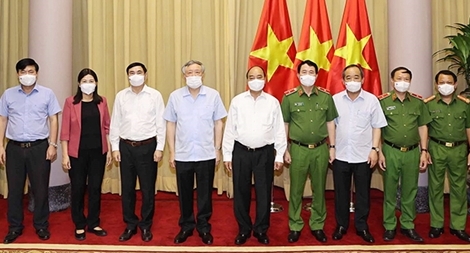 Khuyến khích người được giáo dục, cải tạo cố gắng lao động, trở thành người lương thiện