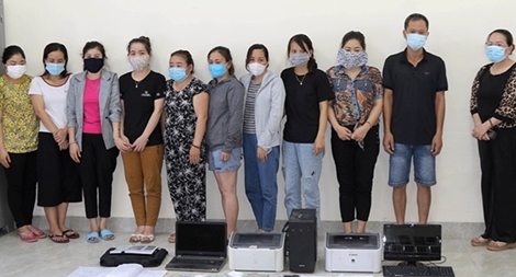 Triệt phá đường dây lô đề tiền tỷ ở Đồng Hới, tạm giữ 10 đối tượng