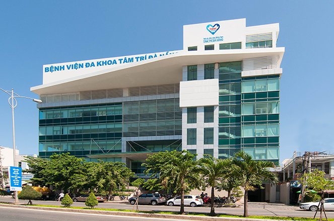 Điều dưỡng viên 25 tuổi tấn công tình dục bệnh nhân 57 tuổi 	