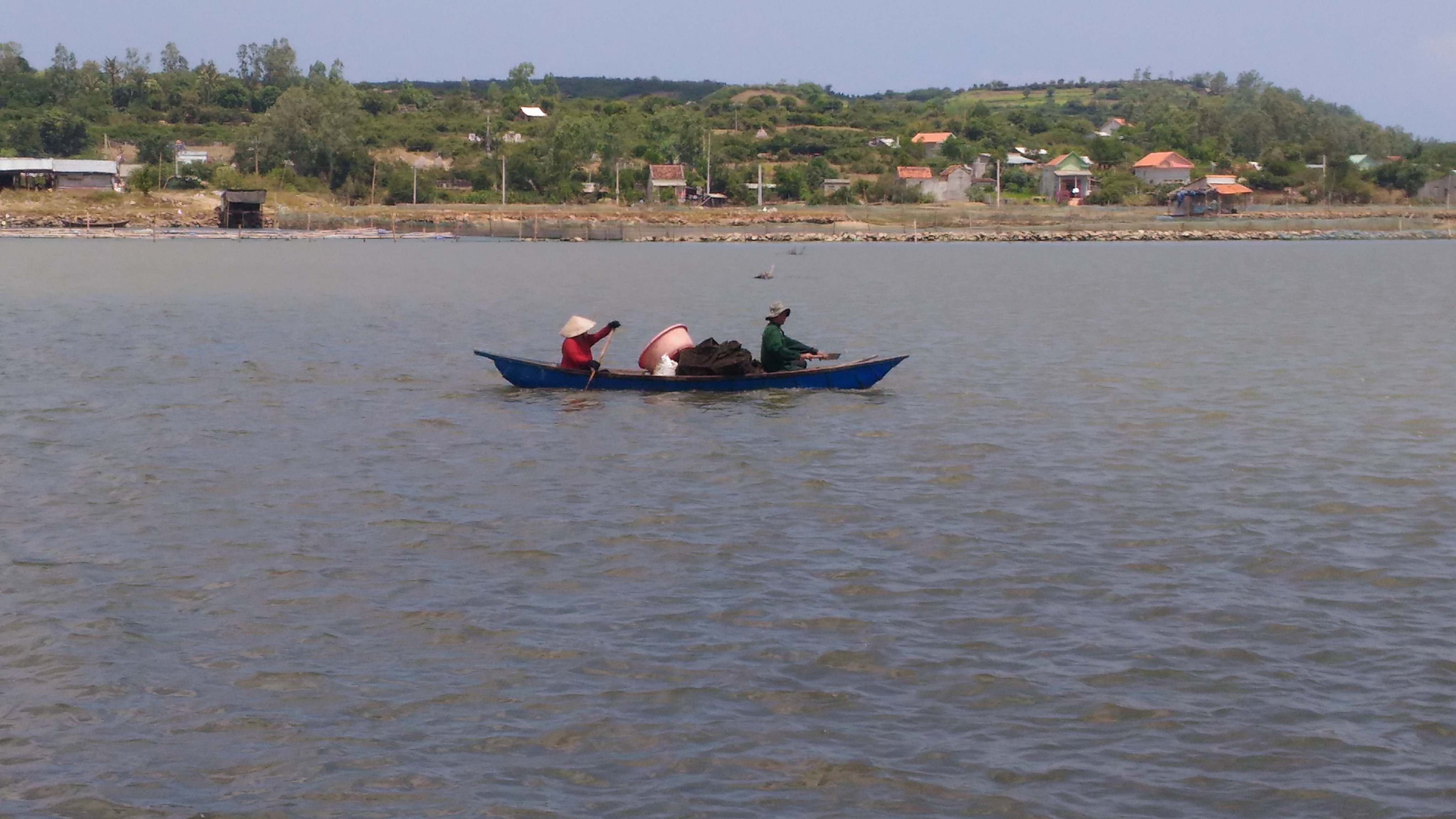  Lật xuồng ở đầm Ô Loan, một ngư dân trẻ tử vong