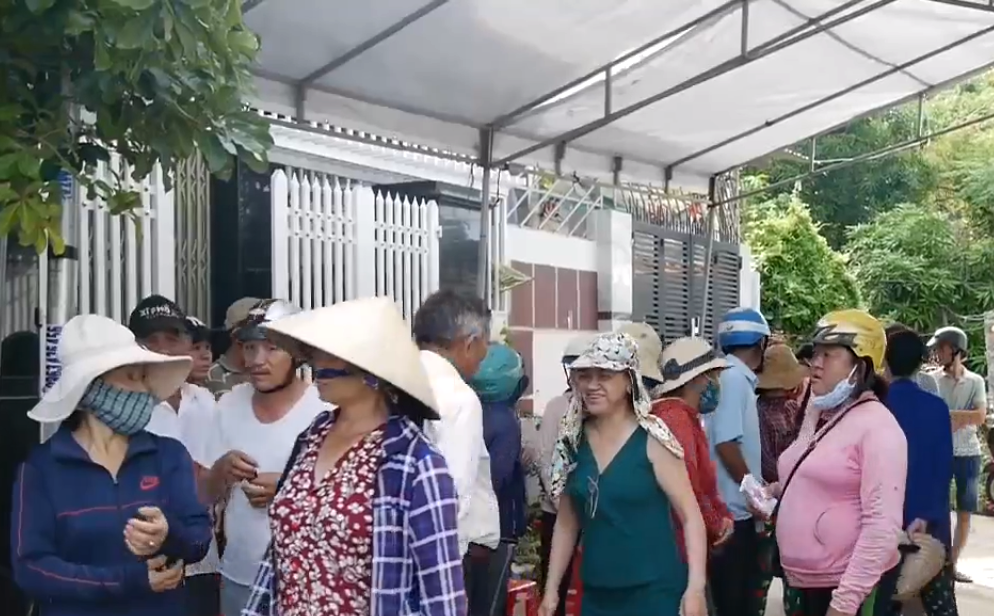 Vợ chồng giáo viên nghỉ hưu chết bất thường bên trong căn nhà