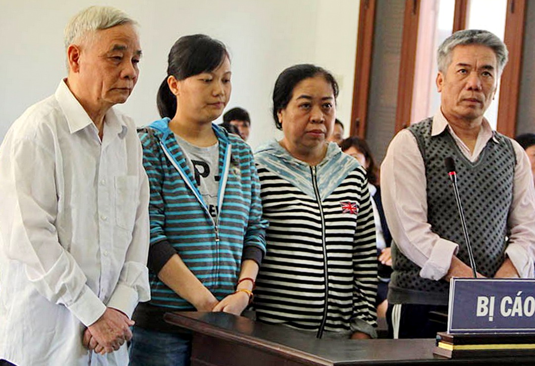 Cựu Chánh án tỉnh Phú Yên cùng ba đồng phạm lãnh án hơn 50 năm tù