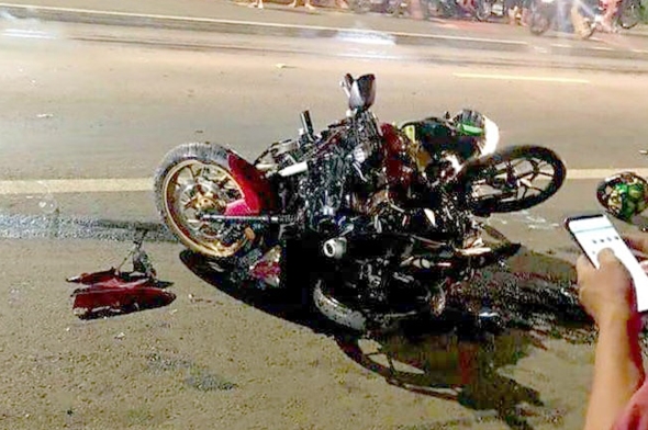 Hai người tử vong sau va chạm giữa hai xe máy