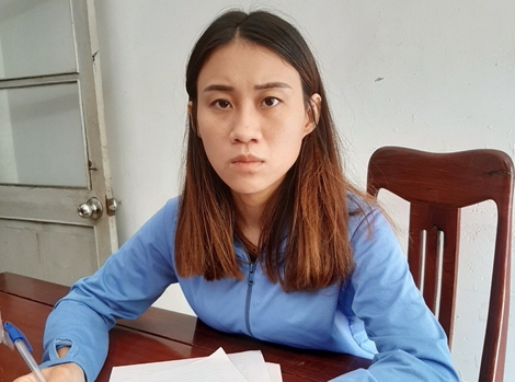 "Nghe lỏm" cuộc trò chuyện, nữ quái lừa 450 triệu đồng tiền làm sổ đỏ