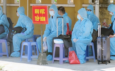 Khánh Hòa cách ly, điều trị nữ bệnh nhân COVID-19 vừa trở về từ UAE