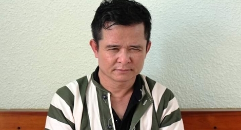 Bắt khẩn cấp đối tượng tàng trữ ma túy và vũ khí