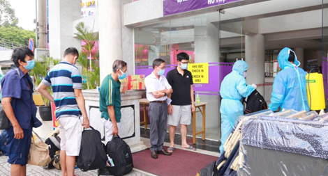 Nhân viên BV quận Tân Phú đi cách ly được hỗ trợ toàn bộ chi phí