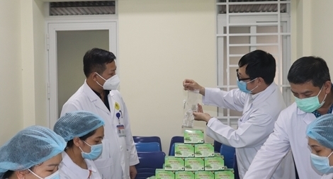 Các quốc gia ngoài Thái Lan đã sử dụng thuốc xuyên tâm liên trong điều trị bệnh gì?
