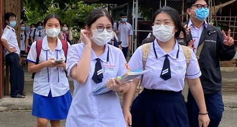 Đa phần thí sinh hài lòng sau bài thi tổ hợp sáng nay