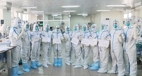 Cuộc chiến giành lại sự sống cho các F0 bên trong BV Chợ Rẫy