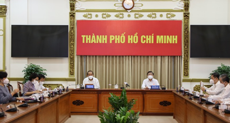 Giải pháp căn cơ vẫn là chiến lược tiêm vaccine