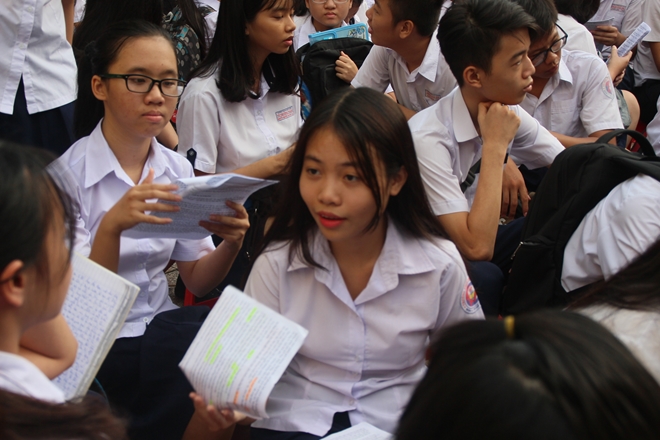 Kết thúc ngày đầu tiên thi lớp 10 tại TP HCM: 411 thí sinh bỏ thi