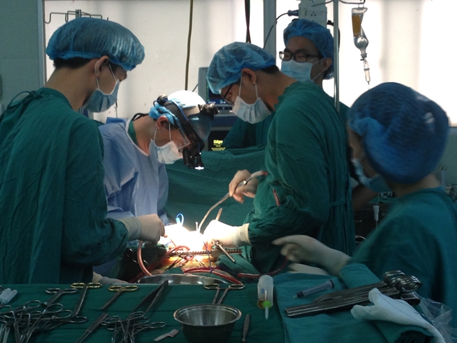 Sản phụ thoát chết trong gang tấc nhờ có "báo động đỏ" liên viện 