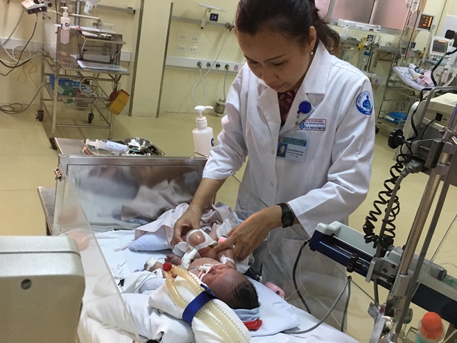 Cứu sống bé trai 2 ngày tuổi mang bệnh cực kì hiểm nghèo, hiếm gặp