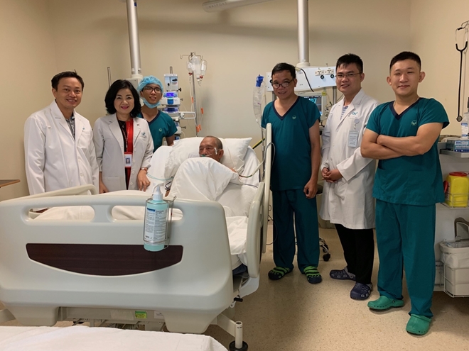 Sống lại kỳ diệu sau 14 ngày xuất huyết não, hôn mê sâu