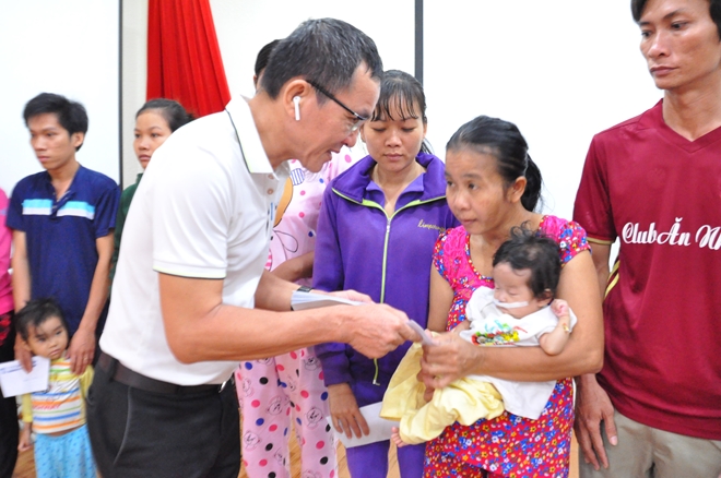 Xuân ấm áp, Tết yêu thương đến với những bệnh Nhi nghèo TP Hồ Chí Minh