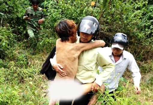 Tìm thấy người đàn ông bị mất tích 4 ngày trong rừng ở tình trạng khỏa thân