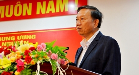 Đầu tư phát triển kinh tế - xã hội, giữ vững thế trận quốc phòng- an ninh vùng Tây Nguyên