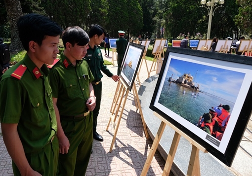 “Sức sống Trường Sa” qua triển lãm