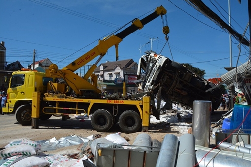 Khởi tố vụ án tài xế gây tai nạn chết 5 người ở Lâm Đồng